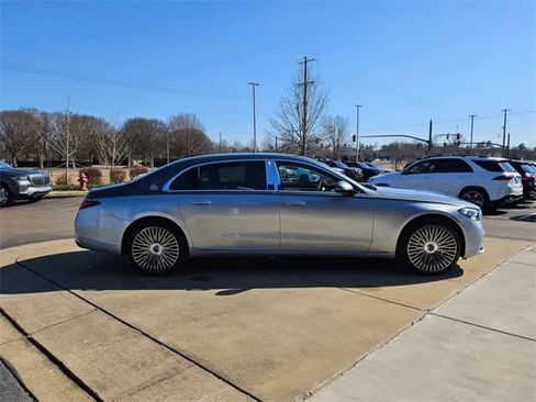 Certified 2024 Mercedes-Benz Maybach S 580 4MATIC image 10