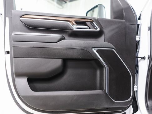 Used 2024 Chevrolet Silverado 2500 LT w/ Z71 Sport Edition image 24