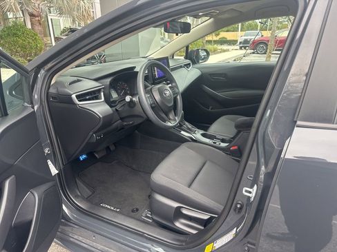 Certified 2024 Toyota Corolla LE image 3