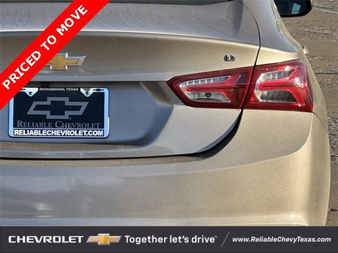 Used 2022 Chevrolet Malibu LT image 7