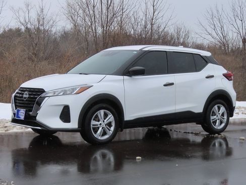 Used 2023 Nissan Kicks S image 21