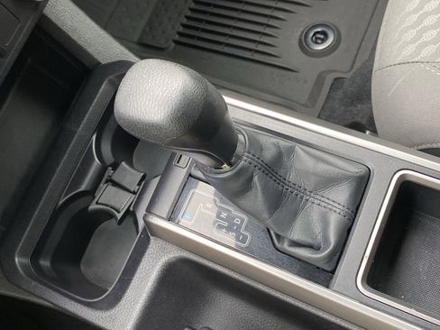 Certified 2022 Toyota Tacoma SR5 image 7