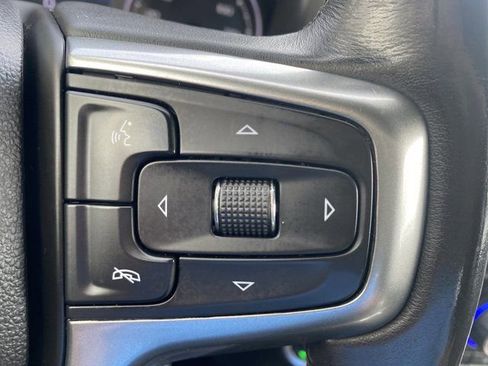 Used 2021 Chevrolet Silverado 1500 LT Trail Boss w/ Bed Protection Package AWD/4WD image 35
