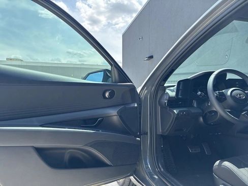 New 2026 Hyundai Elantra Sport FWD image 8