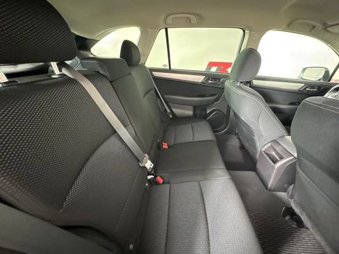 Used 2016 Subaru Outback 2.5i Premium AWD/4WD image 39