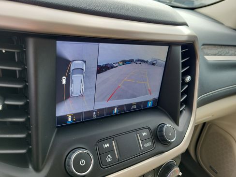 Used 2023 GMC Acadia Denali w/ Denali Technology Package image 21