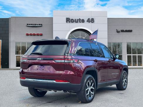 Used 2024 Jeep Grand Cherokee Limited w/ Trailer Tow Package image 5