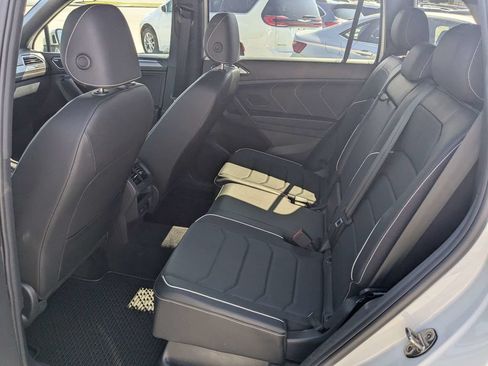 Used 2023 Volkswagen Tiguan SEL R-Line AWD/4WD image 15