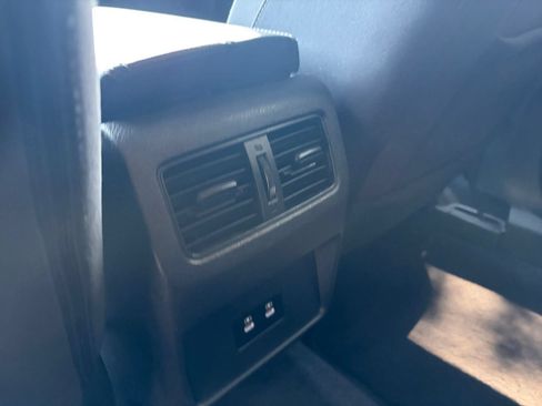 Used 2025 Nissan Rogue SV FWD image 20