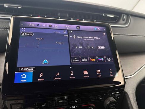 New 2025 Jeep Grand Cherokee L Limited image 32