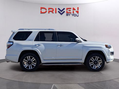 Used 2015 Toyota 4Runner Limited image 5