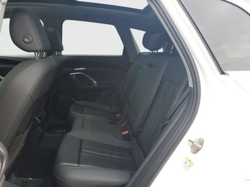 Used 2025 Audi Q5 Premium w/ Convenience Package AWD/4WD image 13