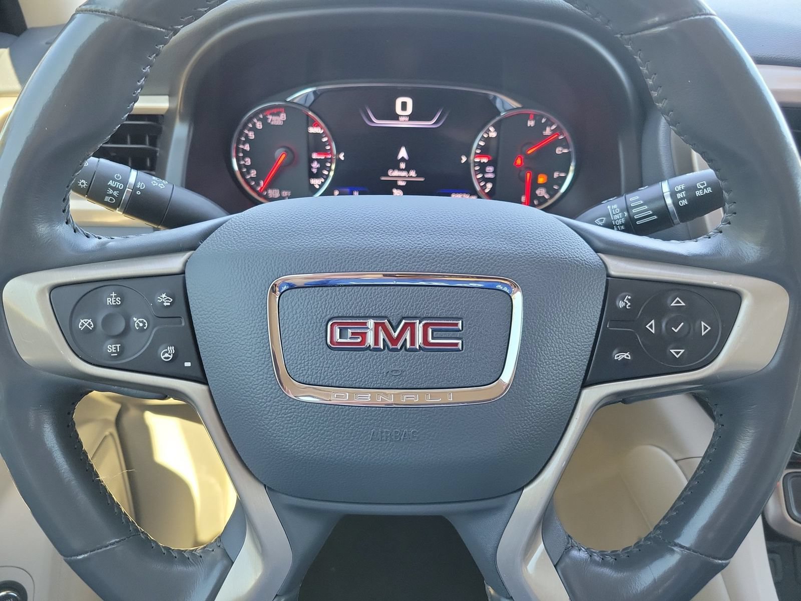 Used 2021 GMC Acadia Denali w/ LPO, Floor Liner Package FWD image 12