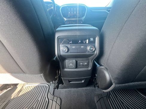 Used 2021 GMC Acadia SLE w/ Driver Convenience Package FWD image 31