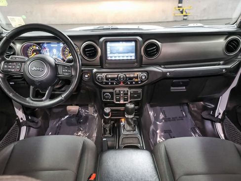 Used 2021 Jeep Gladiator Sport AWD/4WD image 12