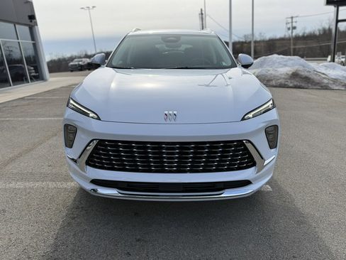 New 2026 Buick Envision Avenir image 8
