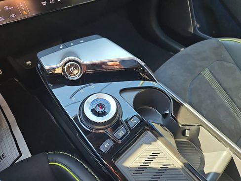 Used 2023 Kia EV6 GT image 19