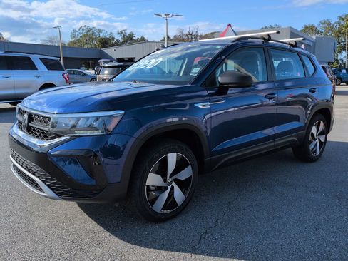 Used 2023 Volkswagen Taos S image 8