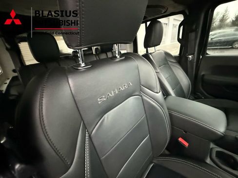 Used 2023 Jeep Wrangler Unlimited Sahara w/ Cold Weather Group image 53