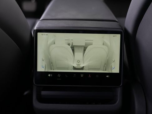 Used 2025 Tesla Model 3 Long Range image 40