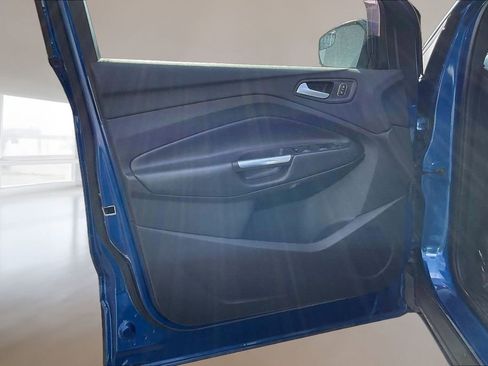 Used 2019 Ford Escape SE FWD image 20