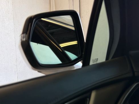 Used 2021 Cadillac XT5 Premium Luxury image 51