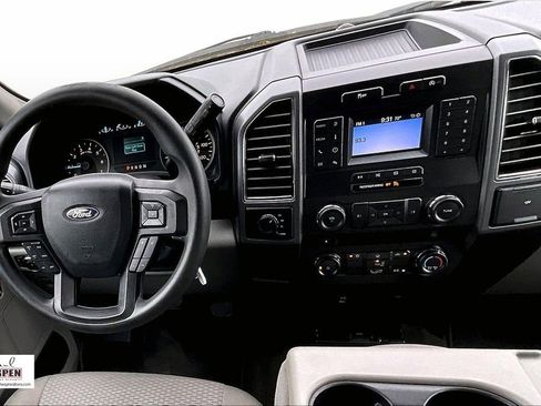 Used 2018 Ford F150 XLT image 5