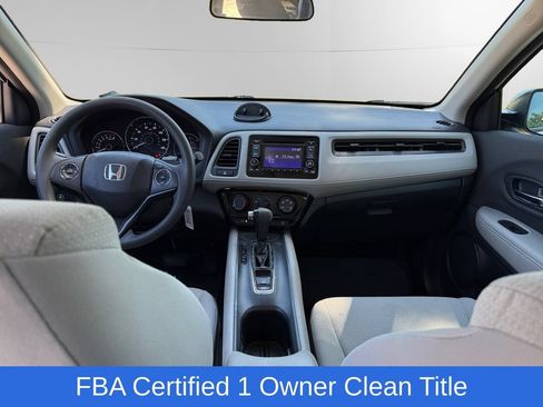 Used 2022 Honda HR-V LX image 9