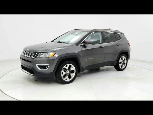 Used 2018 Jeep Compass Limited w/ Navigation Group FWD image 1