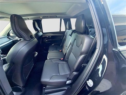 Used 2024 Volvo XC90 B5 Core image 22