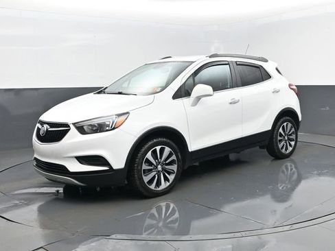 Used 2022 Buick Encore Preferred w/ Safety Package image 2