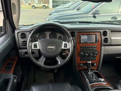 Used 2008 Jeep Commander Limited w/ Trailer Tow Group IV image 5