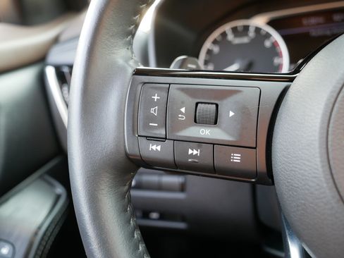 Certified 2023 Nissan Rogue SL AWD/4WD image 28