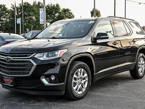 Used 2021 Chevrolet Traverse LT AWD/4WD image 6