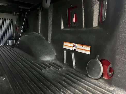 Used 2019 Ford F150 Lariat AWD/4WD image 10