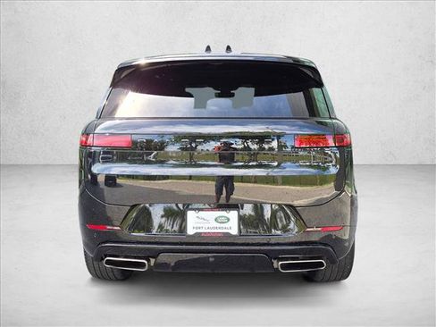 Certified 2024 Land Rover Range Rover Sport Dynamic SE AWD/4WD image 7