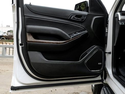 Used 2019 Chevrolet Tahoe LT image 42