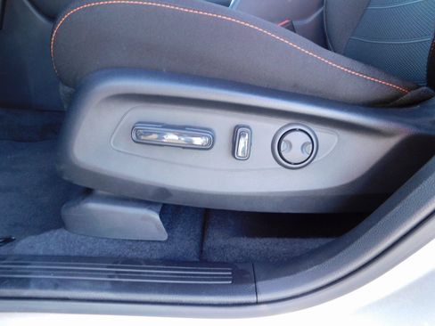 Used 2025 Honda CR-V Sport image 14