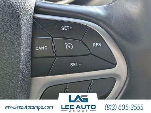 Used 2018 Jeep Grand Cherokee Altitude RWD image 24
