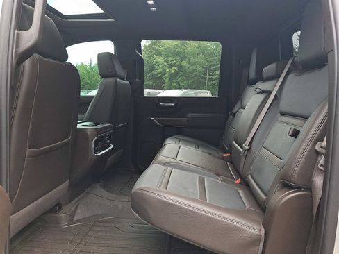 Used 2022 GMC Sierra 3500 Denali w/ Denali Ultimate Package AWD/4WD image 12