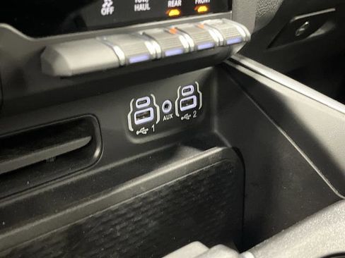 Used 2023 RAM 1500 Big Horn image 23