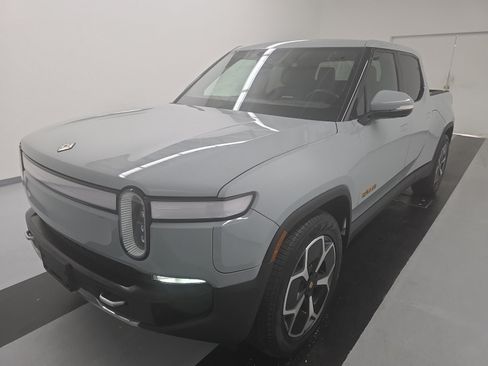 Used 2022 Rivian R1T Adventure AWD/4WD image 1