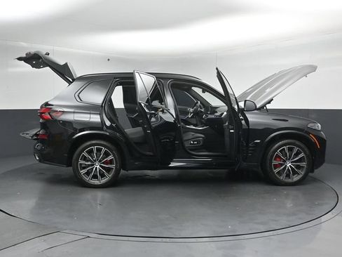Used 2025 BMW X5 xDrive40i w/ Executive Package AWD/4WD image 61