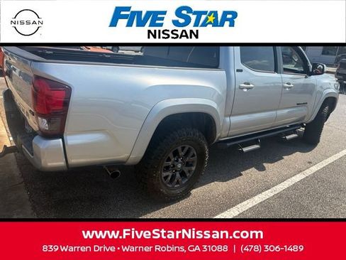 Used 2023 Toyota Tacoma SR5 w/ Technology Package AWD/4WD image 11
