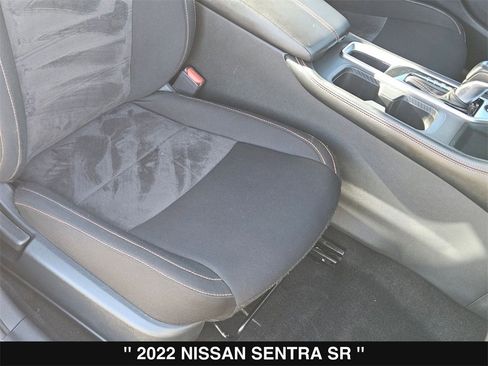 Used 2022 Nissan Sentra SR w/ Midnight Edition image 32