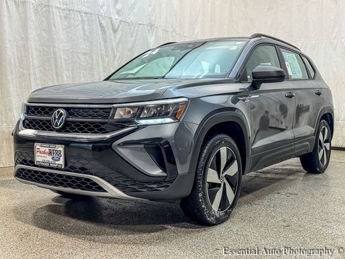Used 2024 Volkswagen Taos S image 2