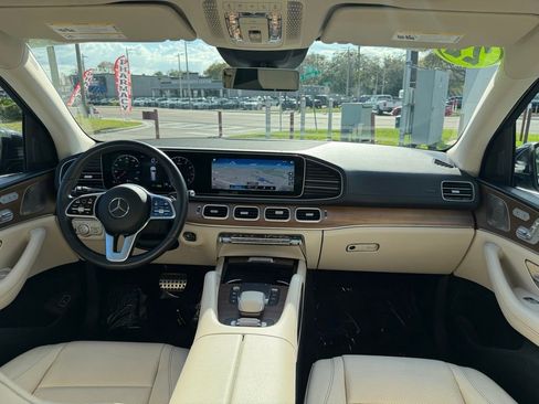 Used 2022 Mercedes-Benz GLS 450 4MATIC image 36