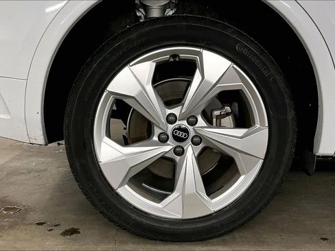 Used 2023 Audi Q5 2.0T Premium Plus w/ Premium Plus Package image 11