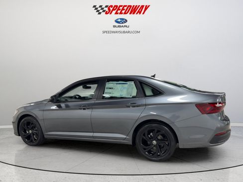 New 2026 Volkswagen Jetta SE FWD image 6