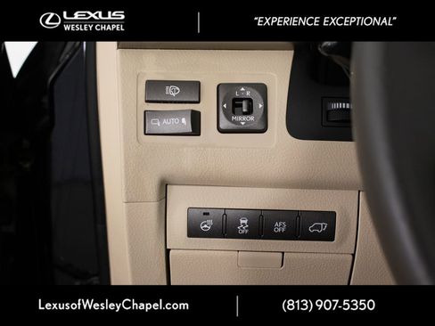 Used 2014 Lexus LX 570 4WD image 44